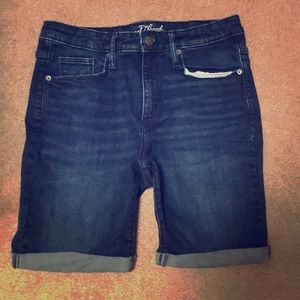 Short Jeans